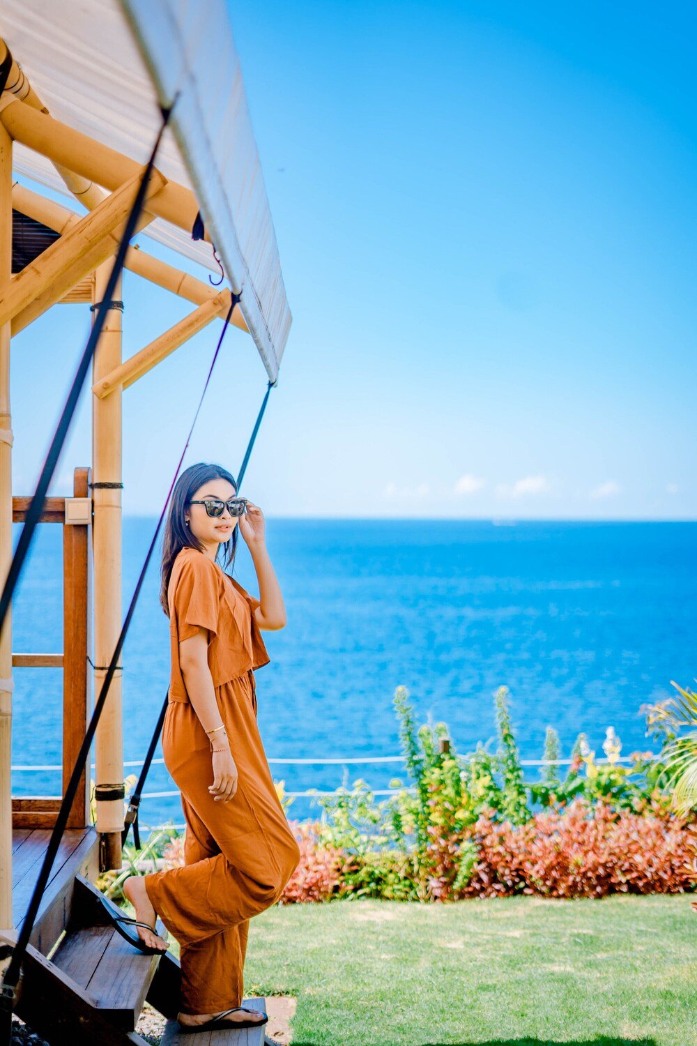 Beachfront restaurant Warung Chic at Bali Cliff Glamping