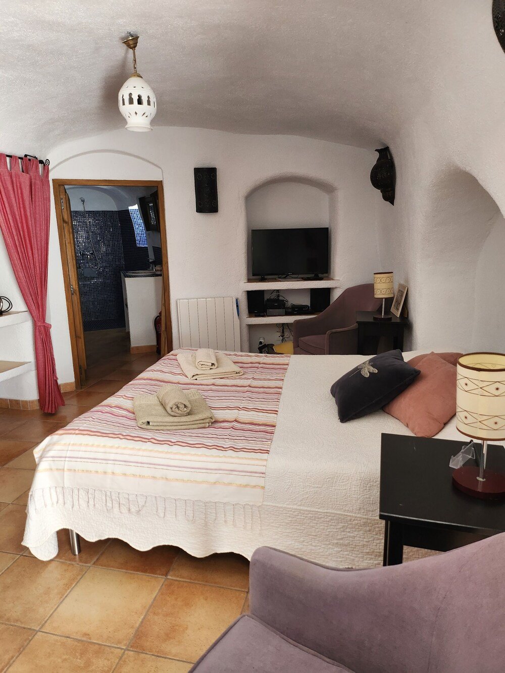 Cuevas Andalucia, cave-house country property in Baza: photo 7 of 8