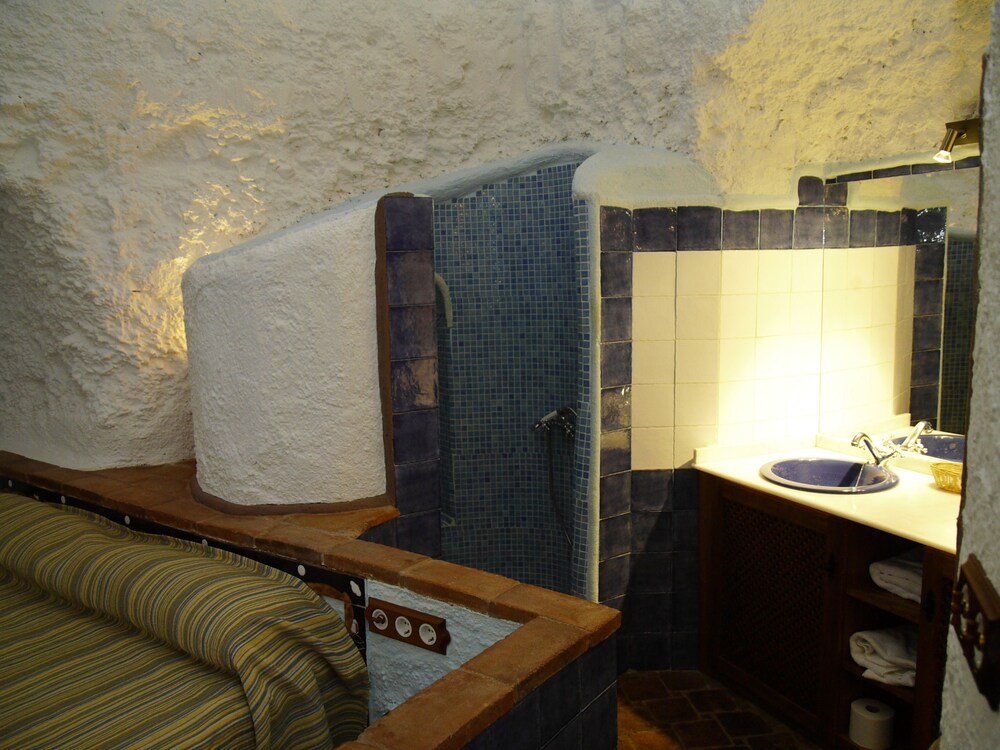 Cuevas del Zenete, cave hotel in La Calahorra: photo 6 of 8