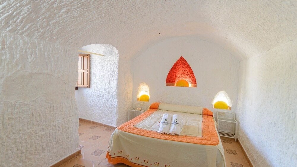 Cuevas La Chumbera Casa La Higuera in Fonelas: photo 5 of 8