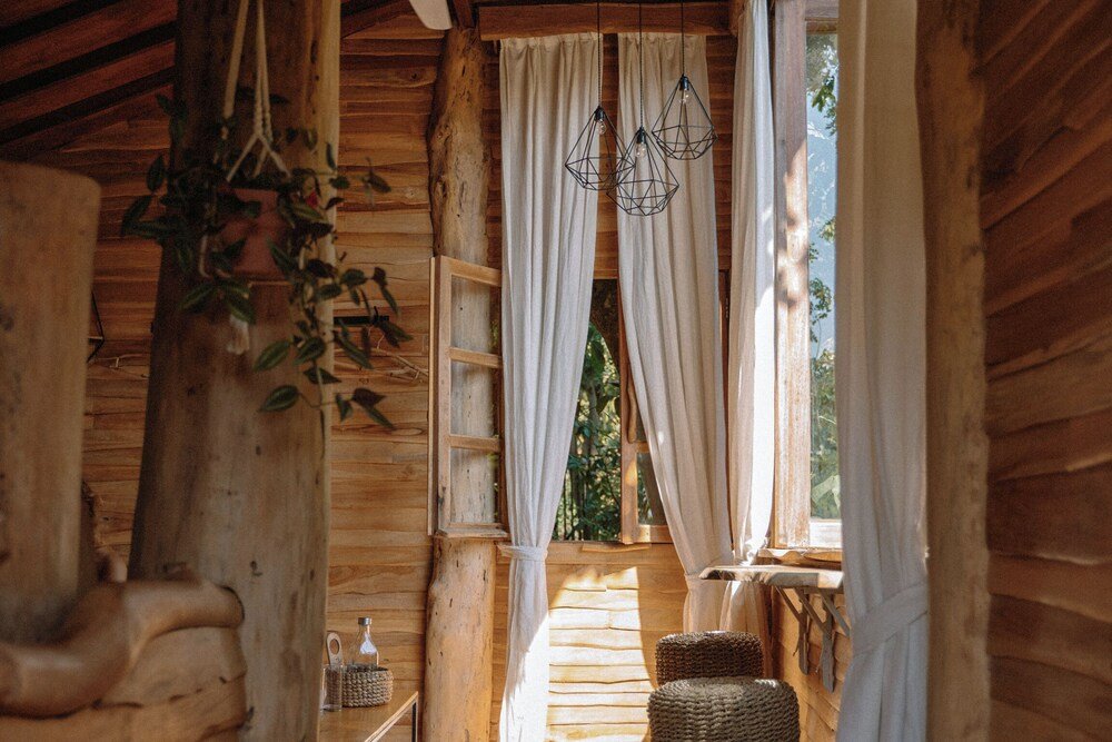 Roots Tree House stay near Melasti Beach, photo 3
