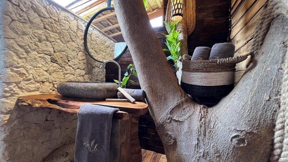 Roots Tree House surroundings in southern Bali, photo 6