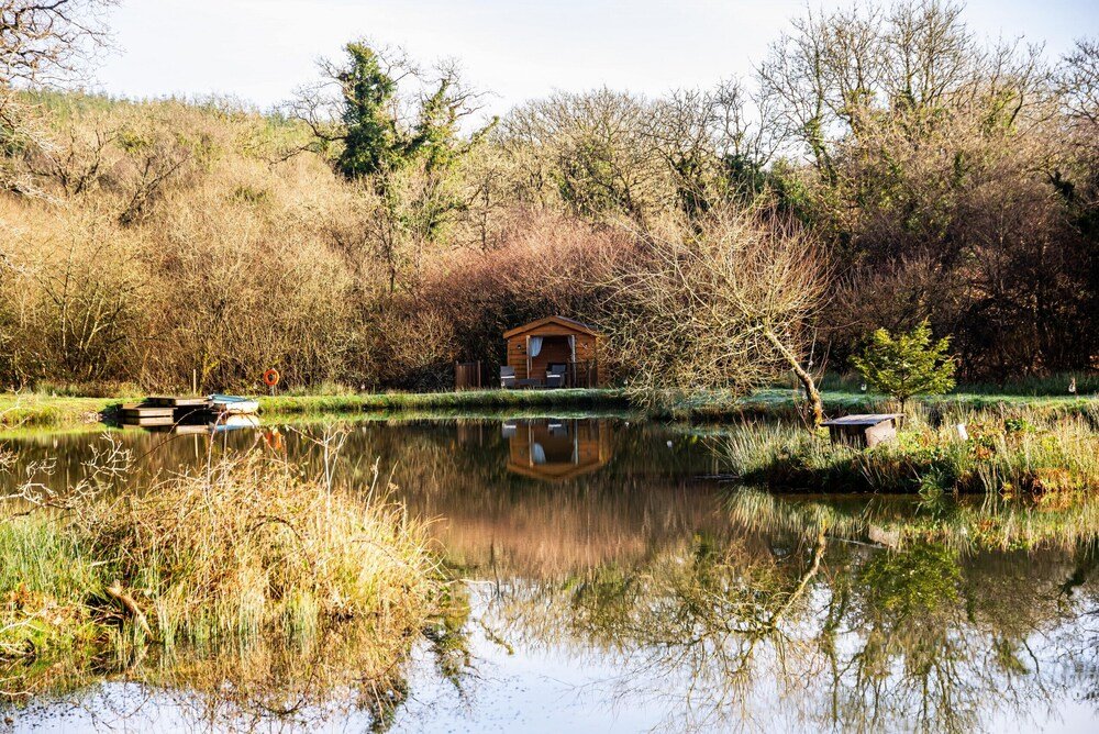 Caseta para asados cerca de la casa del árbol Yeworthy en Devon
